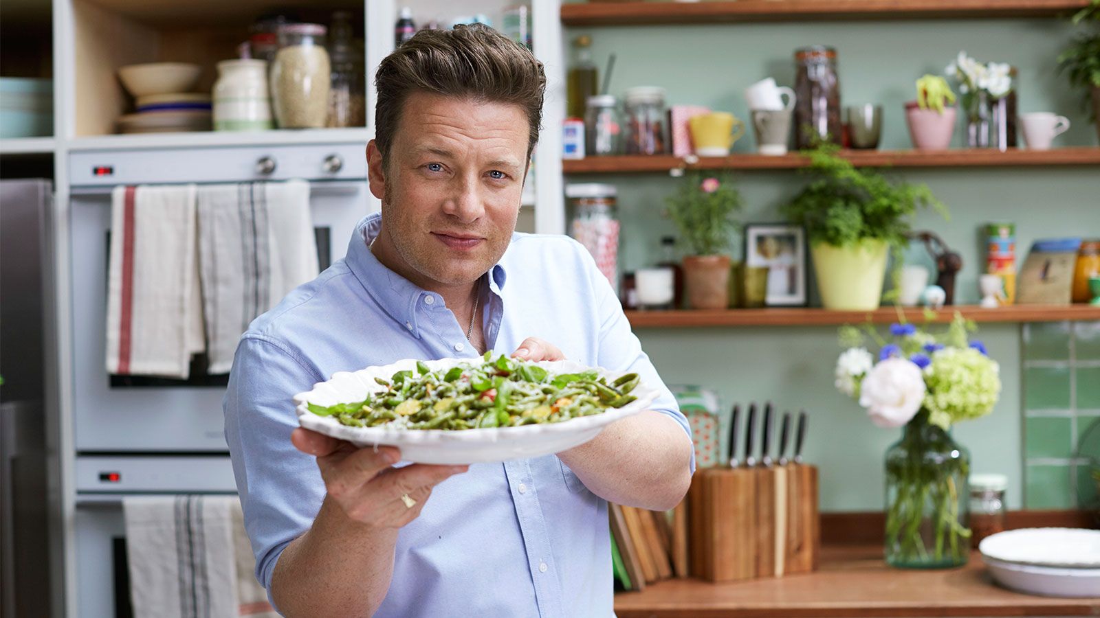 Feud Between Jamie Oliver And Gordon Ramsay Reaches Boiling Point