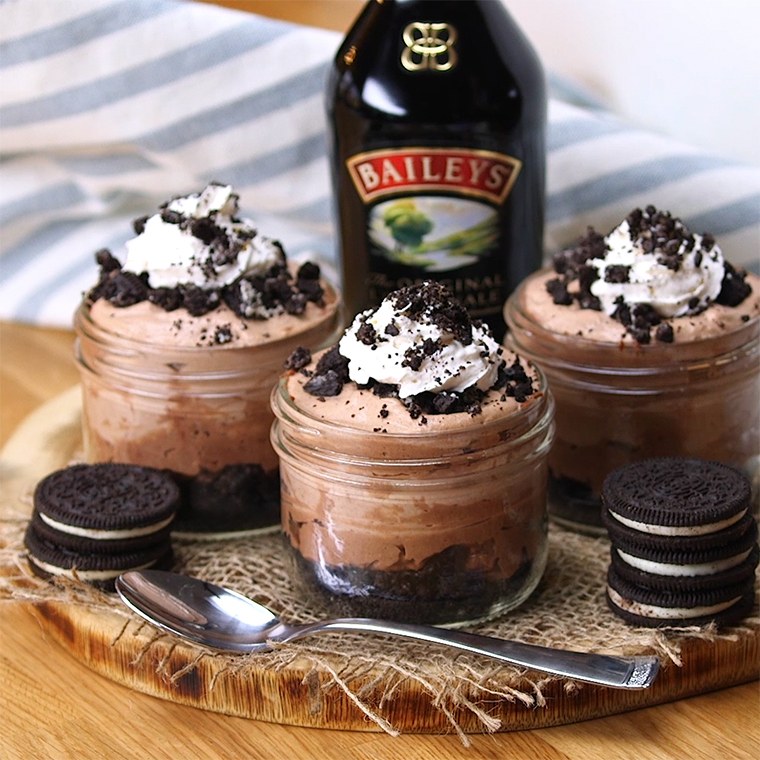 These Baileys Chocolate Cheesecake Trifles Are the Perfect ...