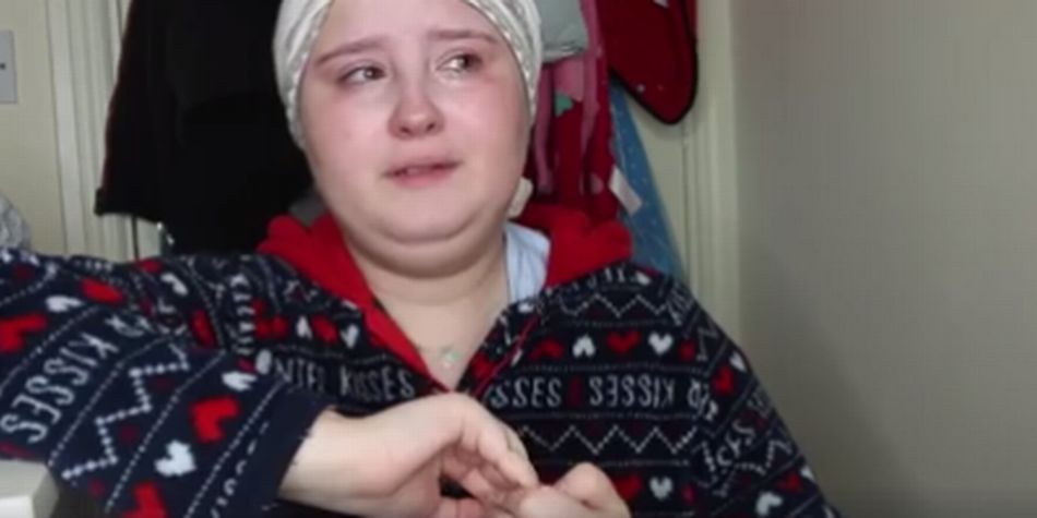 Teen Couldnt Afford Her Medical Costs But Her Heartbreaking Video