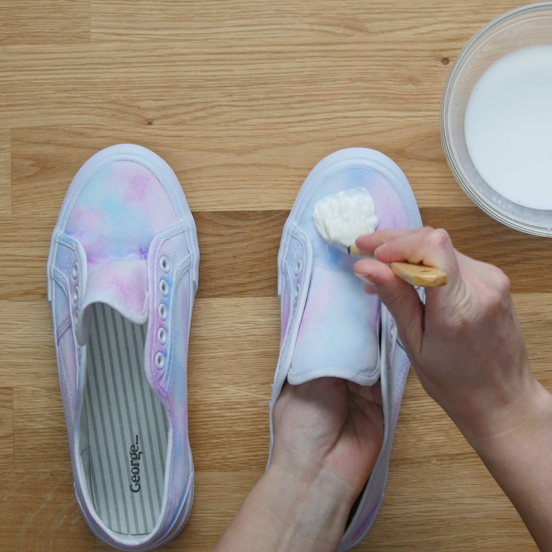 Make Your Shoes a Work of Art with this Simple DIY