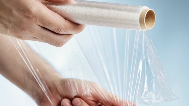 The Real Reason Why Saran Wrap Doesn't Cling Anymore