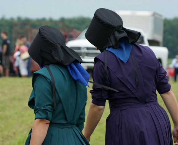 The Hidden Meaning Behind Amish Clothing Rules.
