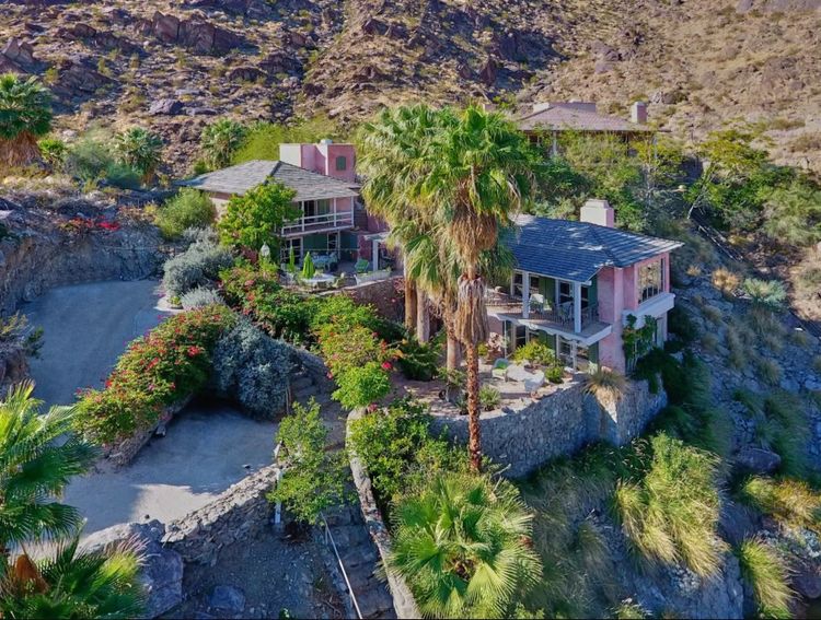 A Look Inside Suzanne Somers's 14.5 Million Home Before She Auctions
