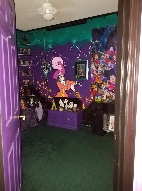 Disney house villain room