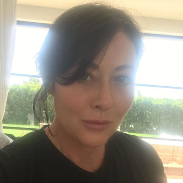 Shannen Doherty accompanied her message with a selfie