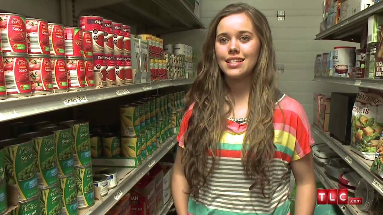 Jessa in the duggar pantry