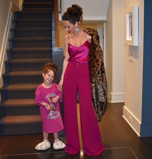 Jessica Mulroney and her daughter Ivy posing