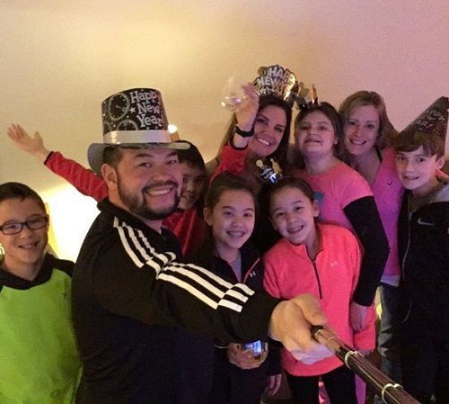 Jon Gosselin with his kids