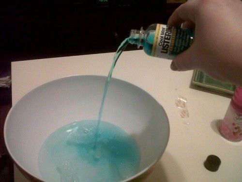 bowl of water and listerine