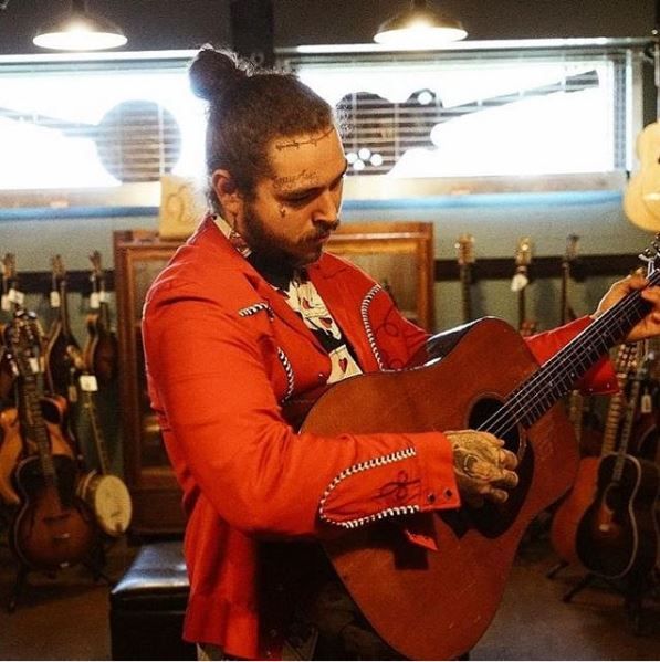 Post Malone with a guitar 