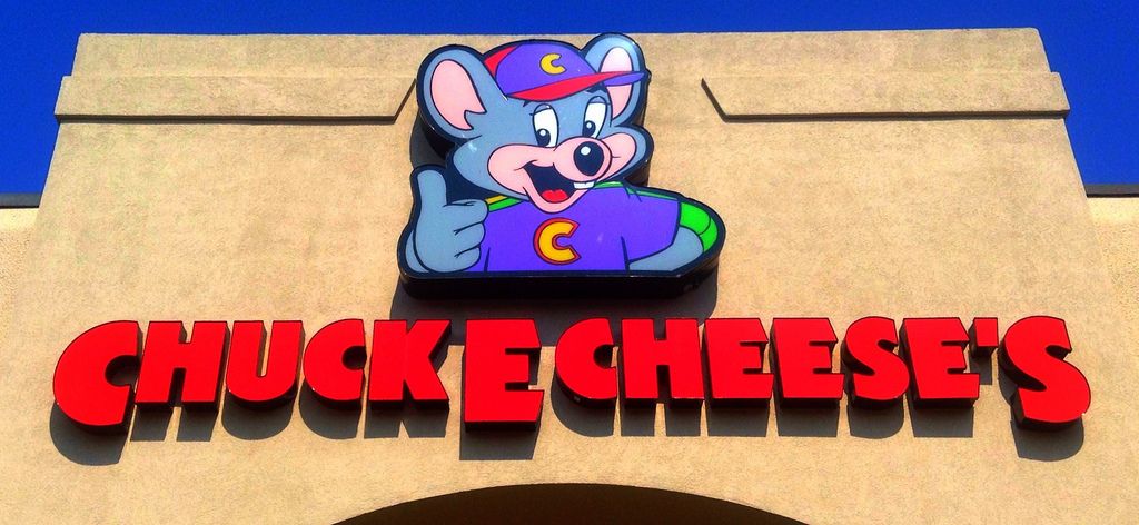  Chuck E. Cheese's