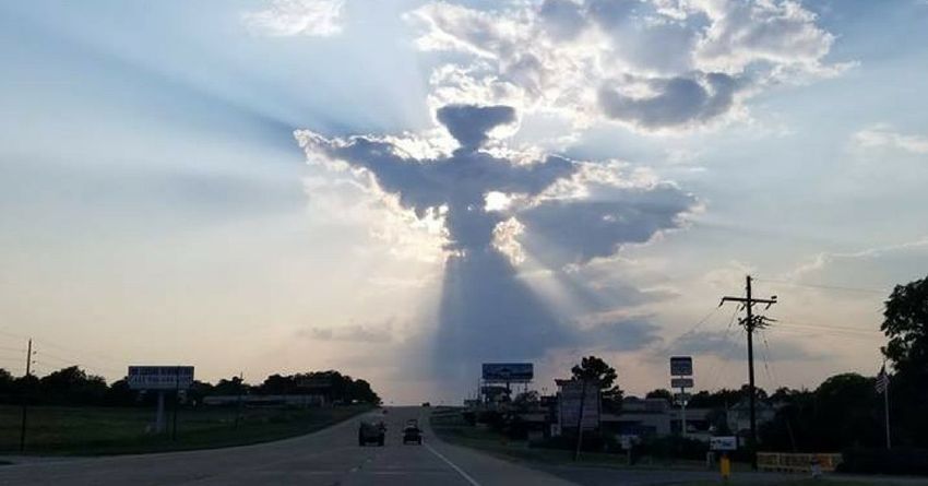 angel in clouds 
