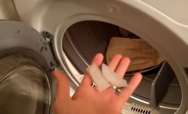 ice cube in dryer 