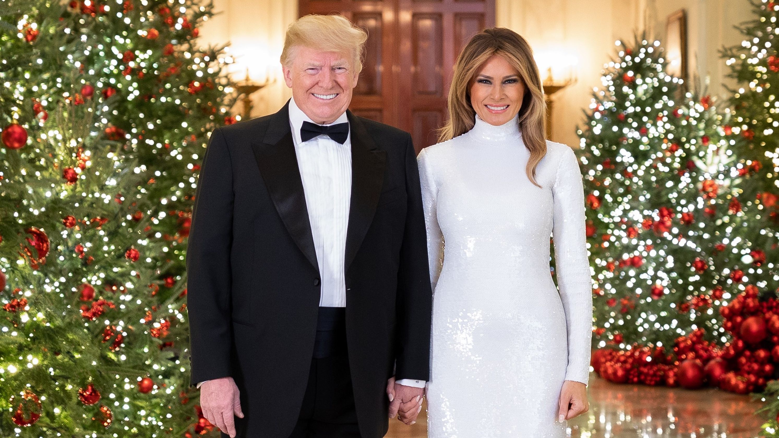 Donald and Melania Trump Christmas Portrait 