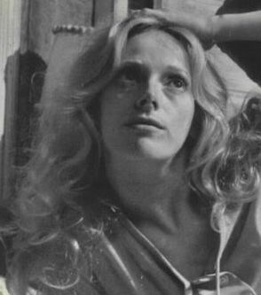 sondra locke worth wikipedia 1974 gondola color wikimedia commons ethnicity weight eye height hair wiki actors actress