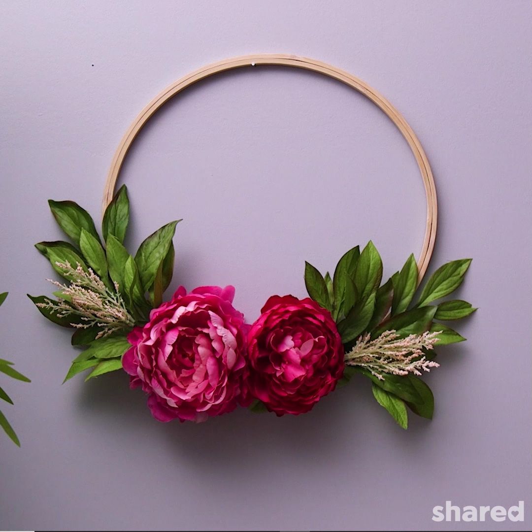 Embroidery Hoop Wreath 