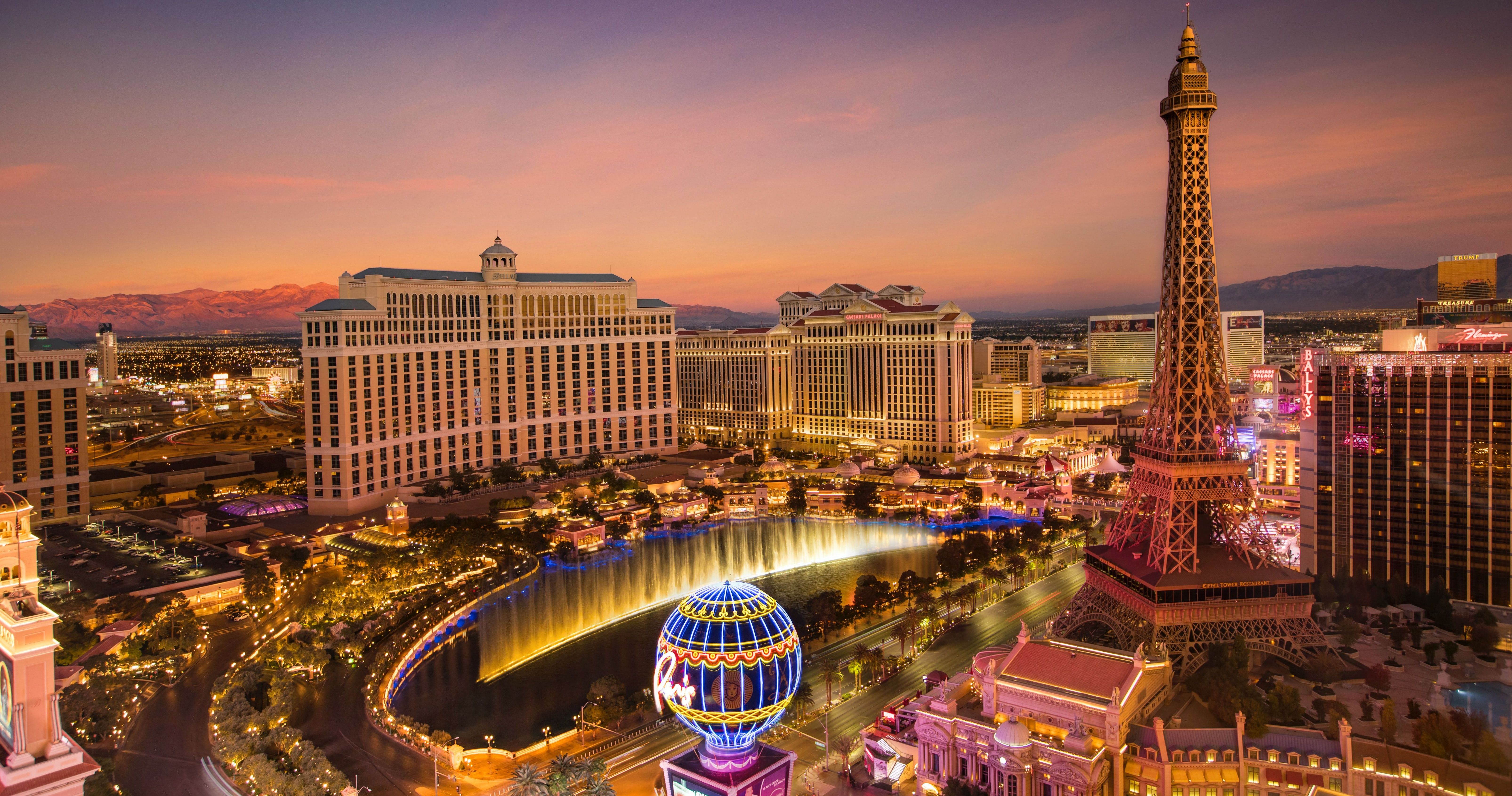 10 Best Vegas Hotels for Couples